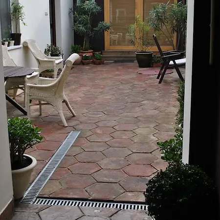 Gyoengyvendeghaz Apartment *