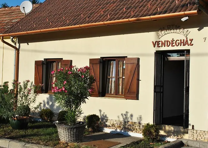 Apartamento Gyöngyvendégház *